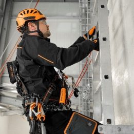 SKYLOTEC bietet mit „Claw Line“ neues Steigschutzsystem für Stahlseile